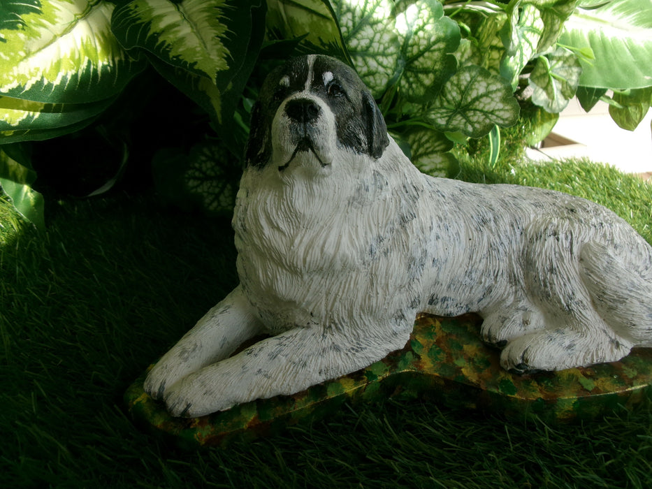 Newfoundland - Great Pyrenees Landseer Concrete Statue 11"x 6" x 6" High
