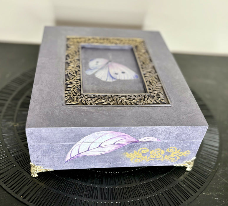 Violet Painted Vintahe Jewelry Box