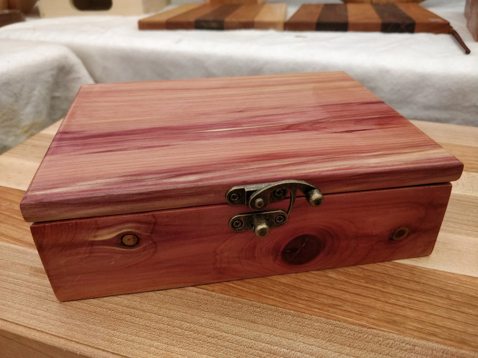 Aromatic Cedar Keepsake Box