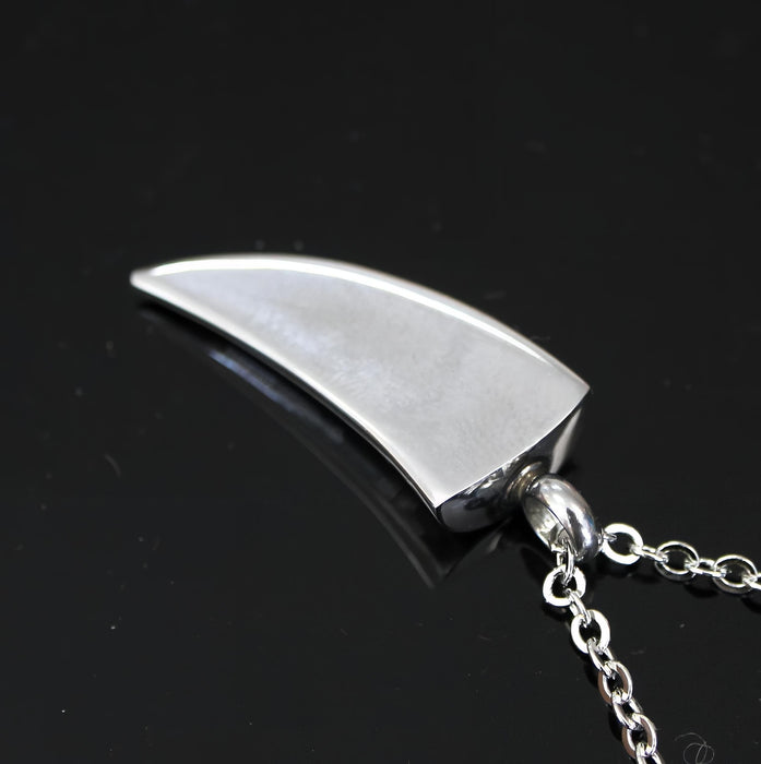 Wolf Tooth Cremation Necklace – Memorial Keepsake That Holds Ashes