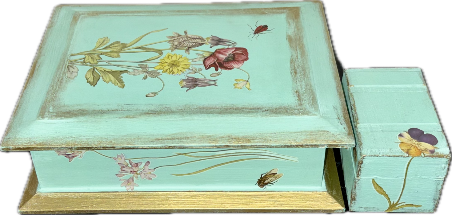 Mint Green Floral Vintage Musical Jewelry Box with Gold Trim +
