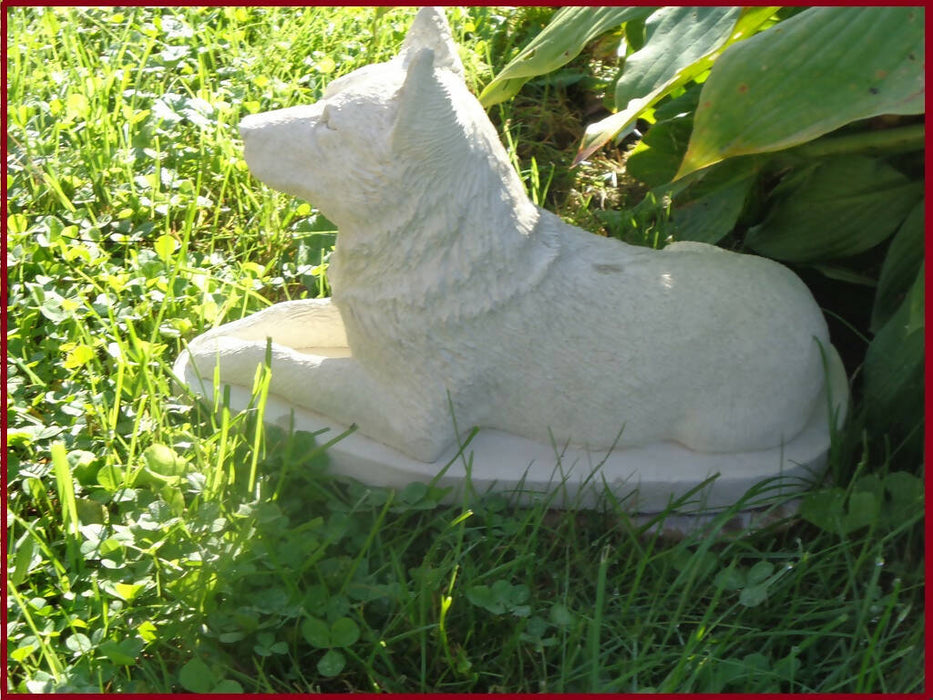 Concrete Statue, Blue tick Heeler dog,Hand painted, or sealed white concrete, Pet loss memorial, garden Decor, dog lovers gift