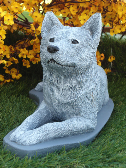 Concrete Statue, Blue tick Heeler dog,Hand painted, or sealed white concrete, Pet loss memorial, garden Decor, dog lovers gift