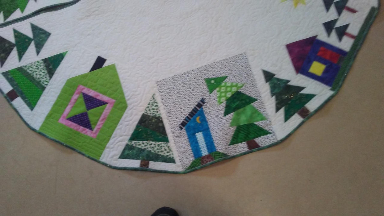 Christmas Tree Skirt Quilt Pines Cabins White Handmade Quiltsy