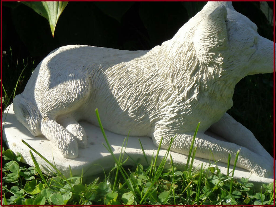 Concrete Statue, Blue tick Heeler dog,Hand painted, or sealed white concrete, Pet loss memorial, garden Decor, dog lovers gift